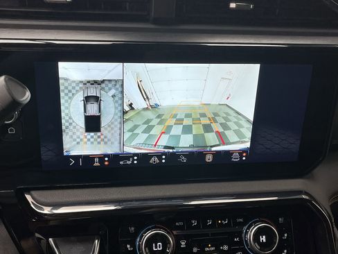 Certified 2025 GMC Sierra 2500 AT4 w/ Technology Package image 6