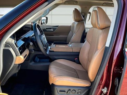 Certified 2025 INFINITI QX80 Sensory image 25