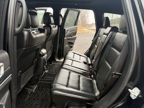 Used 2019 Jeep Grand Cherokee Limited w/ Luxury Group II image 27