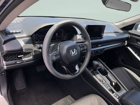 Used 2023 Honda Accord EX image 13