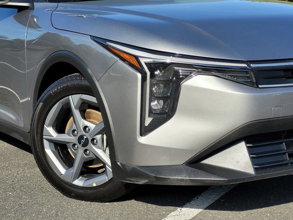 Used 2025 Kia K4 FWD image 4