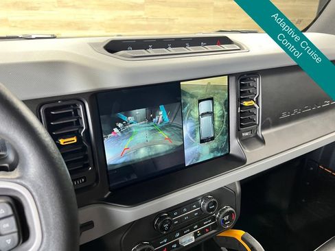 Used 2023 Ford Bronco Badlands AWD/4WD image 16