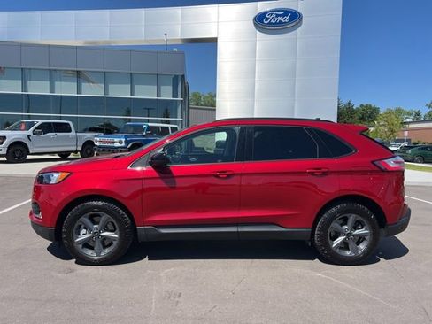 Used 2023 Ford Edge SEL w/ Sport Appearance Package AWD/4WD image 8