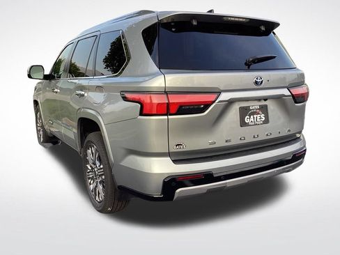 Used 2024 Toyota Sequoia Capstone AWD/4WD image 8