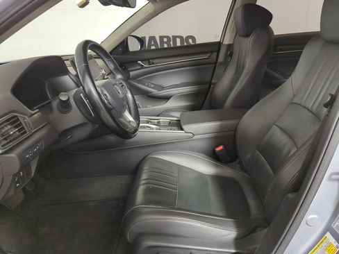 Used 2021 Honda Accord Touring image 7