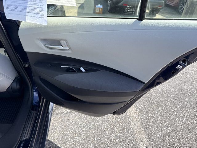 Used 2020 Toyota Corolla LE FWD image 11