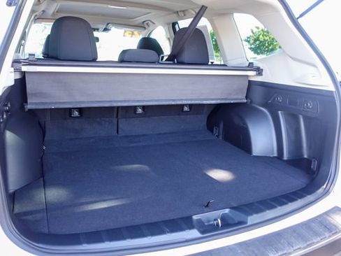 Used 2023 Subaru Forester Premium AWD/4WD image 25