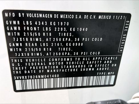 Certified 2022 Volkswagen Taos SE image 34