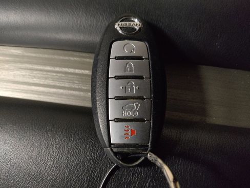 Used 2018 Nissan Murano SL w/ Moonroof Package FWD image 32