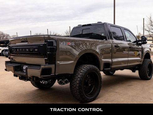 Used 2026 Ford F250 Platinum w/ Platinum Plus Package image 10