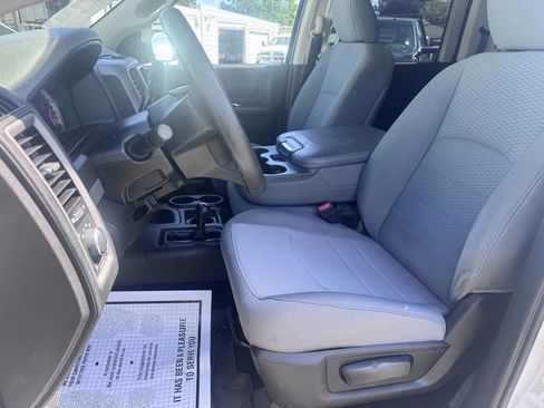 Used 2014 RAM 2500 Tradesman w/ Chrome Appearance Group image 15