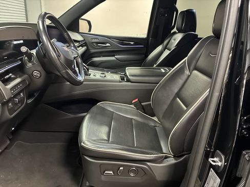 Certified 2021 Cadillac Escalade Sport AWD/4WD image 9