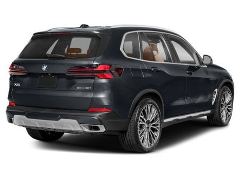Used 2024 BMW X5 xDrive40i w/ M Sport Package AWD/4WD image 2