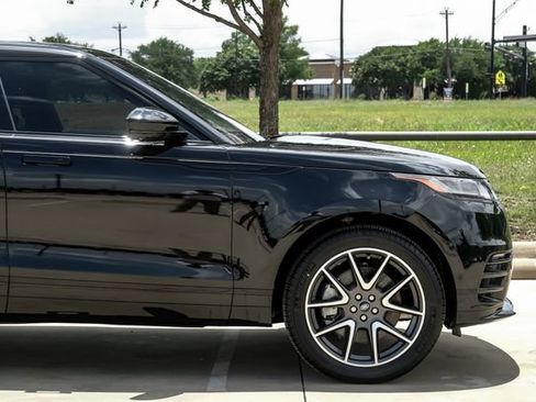 Used 2025 Land Rover Range Rover Velar Dynamic SE AWD/4WD image 9
