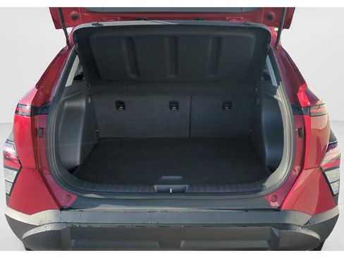 Used 2025 Hyundai Kona SEL AWD/4WD image 9