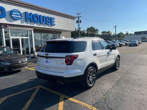 Used 2016 Ford Explorer Sport w/ Equipment Group 401A AWD/4WD image 10
