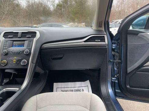 Used 2019 Ford Fusion S image 28
