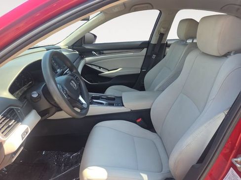 Used 2019 Honda Accord LX image 9