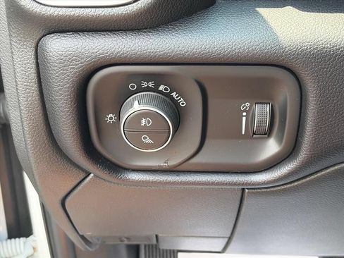 Used 2022 RAM 3500 Big Horn w/ Level A Equipment Group AWD/4WD image 24
