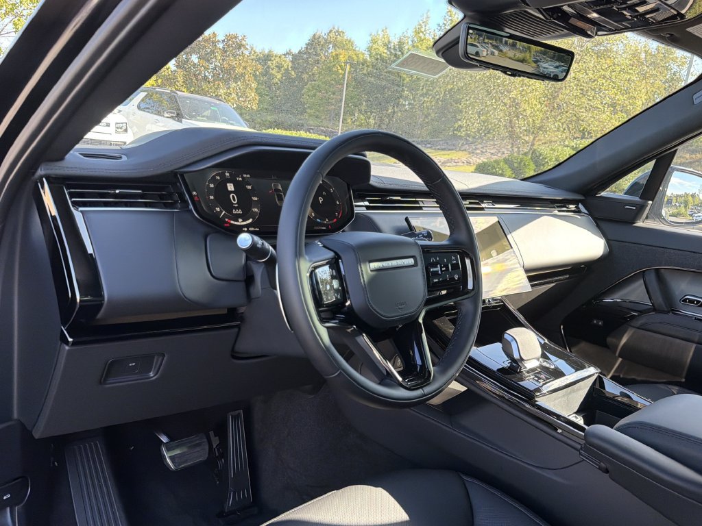 New 2027 Land Rover Range Rover Sport Dynamic SE AWD/4WD image 10