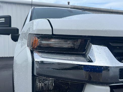 Used 2023 Chevrolet Silverado 2500 LT image 12