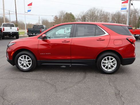 Used 2023 Chevrolet Equinox LT image 30