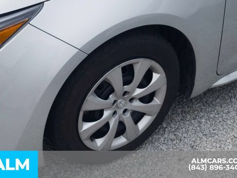 Used 2024 Toyota Corolla LE FWD image 5