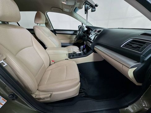 Used 2017 Subaru Outback 2.5i Premium image 33