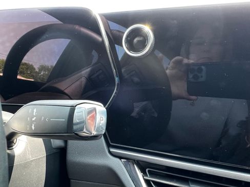 Used 2025 Chevrolet Equinox EV RS image 17