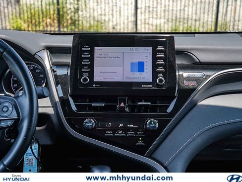 Used 2021 Toyota Camry SE w/ Carpet Mat Package (TMS) FWD image 13