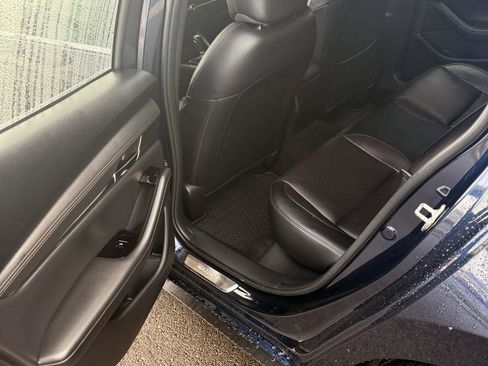 Used 2019 MAZDA MAZDA3 AWD Hatchback w/ Premium Pkg image 11