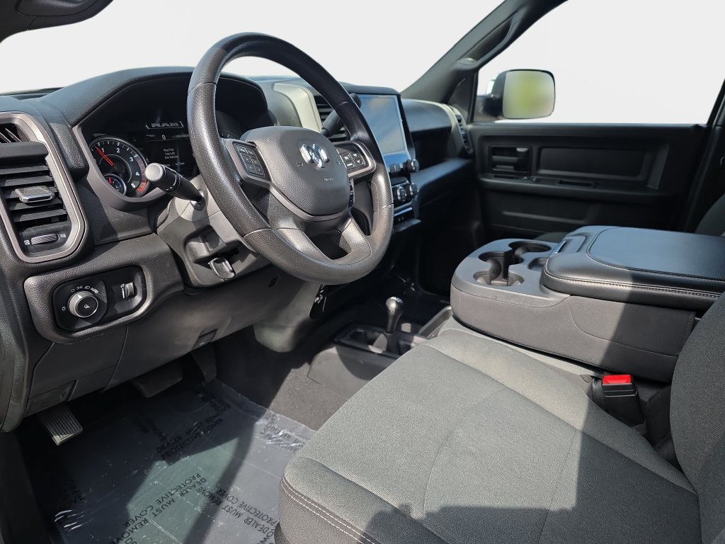 Used 2022 RAM 3500 Tradesman AWD/4WD image 18