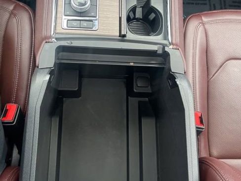 Used 2024 Ford Expedition Max Limited image 14