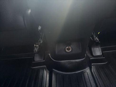 Certified 2024 Kia Telluride EX w/ EX Captain's Chair Package image 19