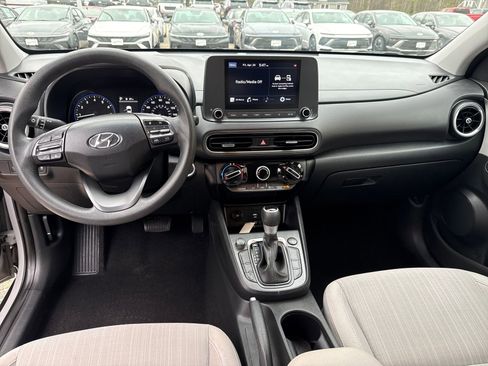 Used 2022 Hyundai Kona SEL w/ Cargo Package AWD/4WD image 12