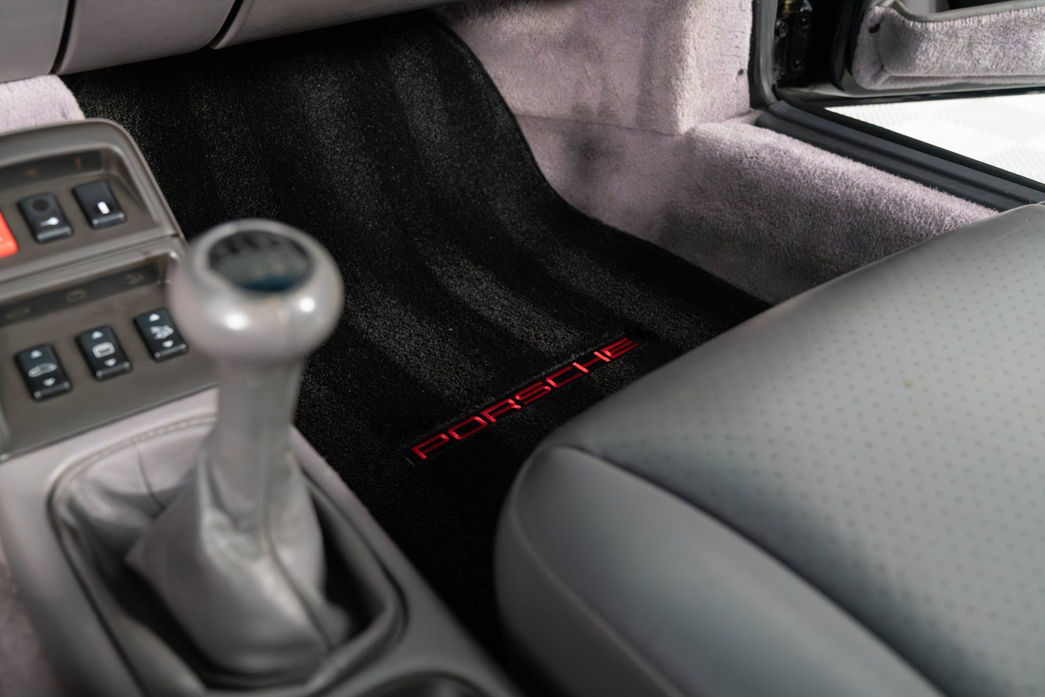 Used 1996 Porsche 911 Targa RWD image 11