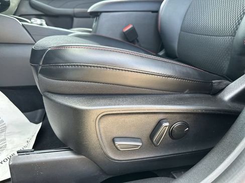 Used 2024 Ford Escape ST-Line w/ Tech Pack #1 AWD/4WD image 16