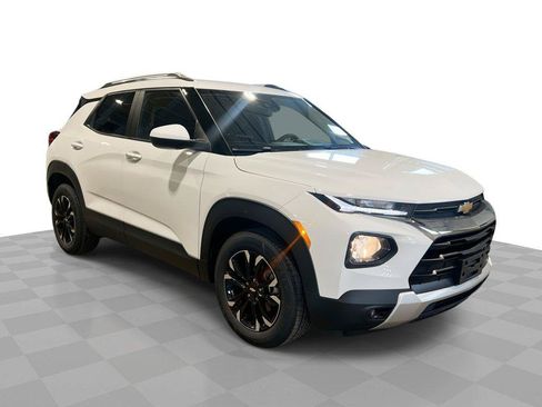 Certified 2023 Chevrolet TrailBlazer LT FWD image 1