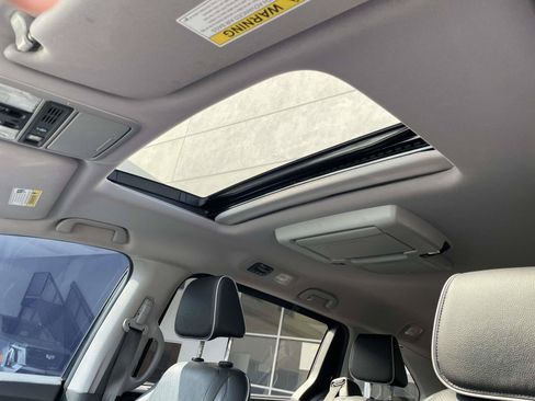 Used 2024 Honda Odyssey Elite image 19