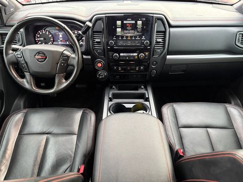 Used 2021 Nissan Titan PRO-4X w/ Pro-4x Convenience Package image 15