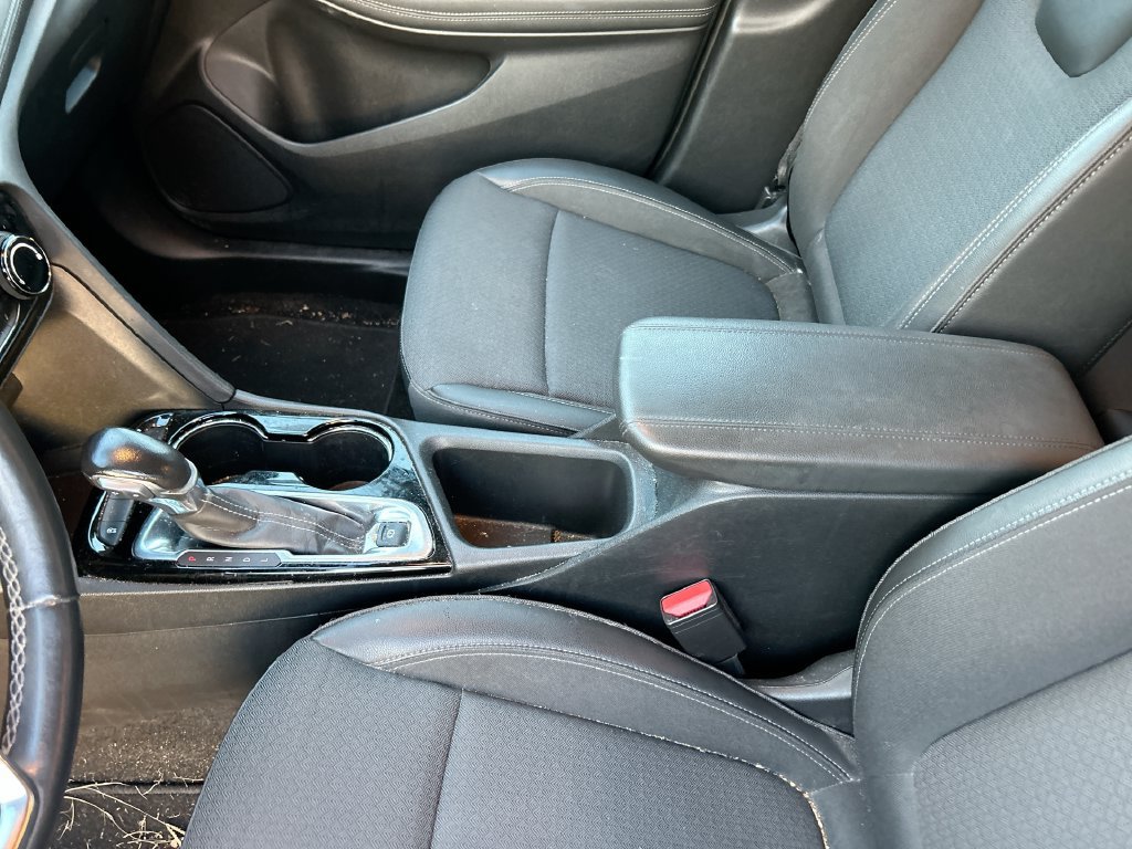 Used 2023 Buick Encore GX Preferred FWD image 25