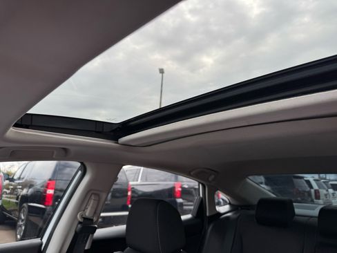 Used 2019 Honda Civic EX image 16