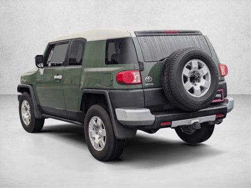 Used 2010 Toyota FJ Cruiser 4WD image 7