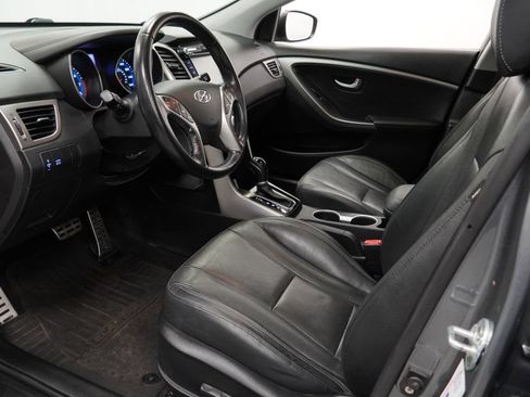 Used 2016 Hyundai Elantra GT w/ Option Group 03 FWD image 10