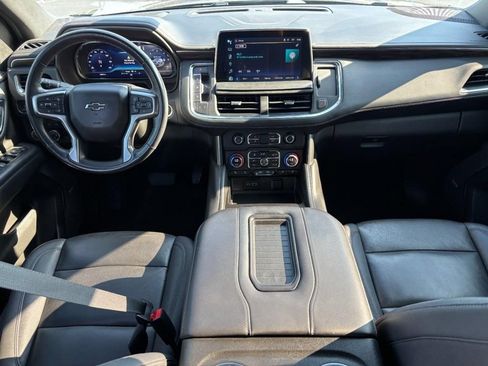 Certified 2022 Chevrolet Tahoe Z71 w/ Luxury Package AWD/4WD image 12