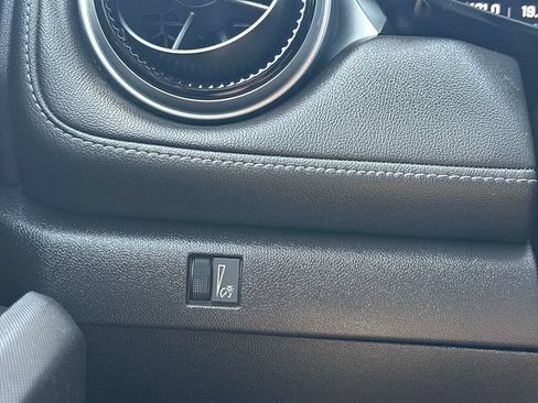 Used 2024 Chevrolet Colorado LT w/ LT Convenience Package II AWD/4WD image 24
