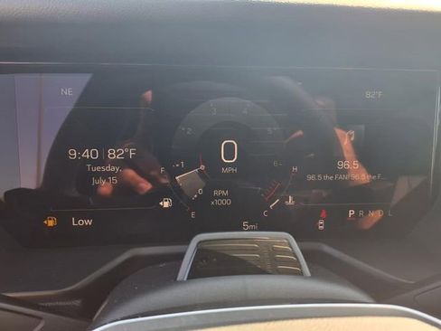 New 2025 GMC Acadia Elevation w/ Super Cruise Package image 21