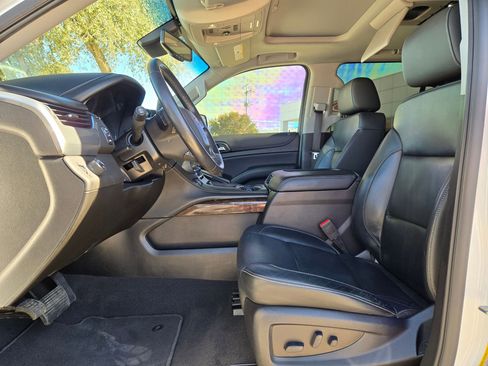 Certified 2019 Chevrolet Tahoe LT image 9