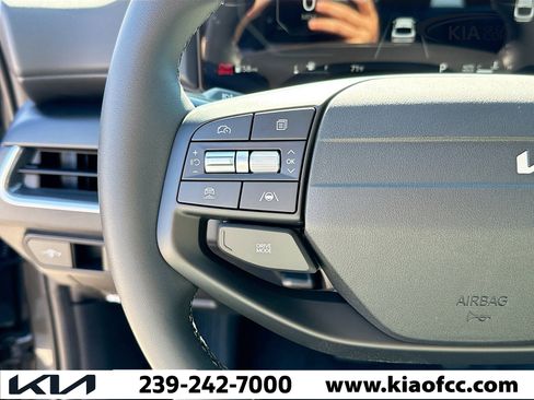 New 2025 Kia K4 EX image 33
