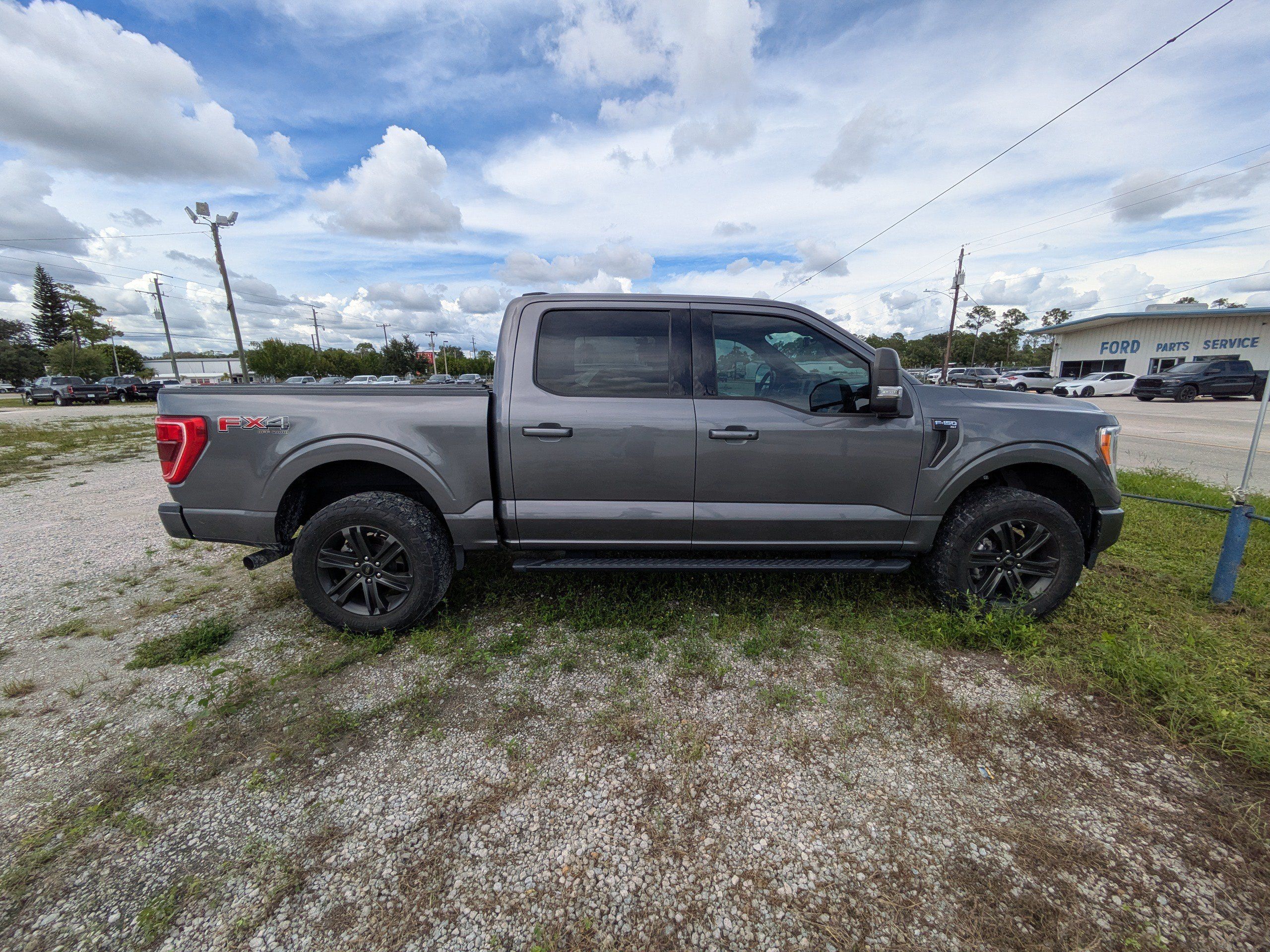 Used 2022 Ford F150 XLT w/ Equipment Group 302A High AWD/4WD image 3